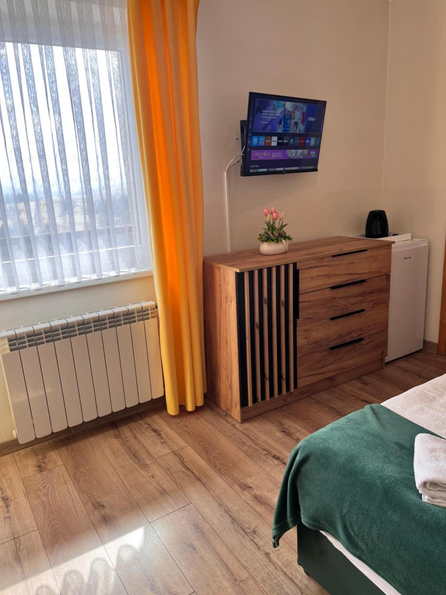 Widokowy Apartament - Pokoje Goscinne Banska Wyzna Exterior photo